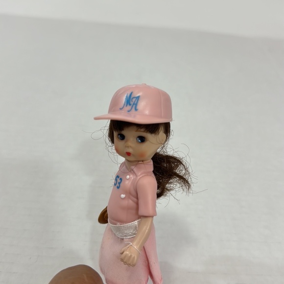 Madame Alexander Doll Baseball Team Mates Girl 2005 McDonald's - Picture 6 of 10